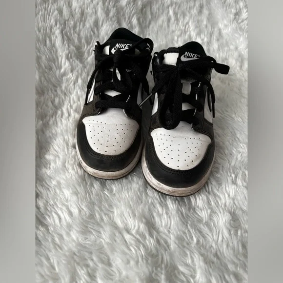 Nike dunks for kids - Picture 2 of 3